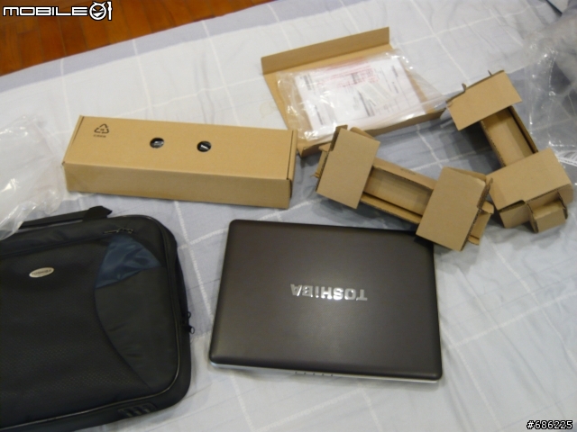 TOSHIBA M900 琥珀金開箱(多圖