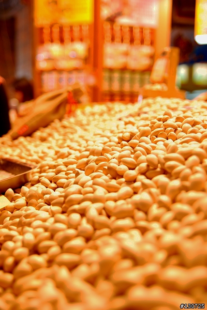 逛年貨大街,可以讓今年趕快過嗎???