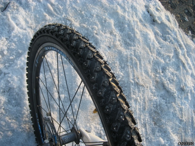 Snow Tire 雪胎~~雪地騎乘的好物