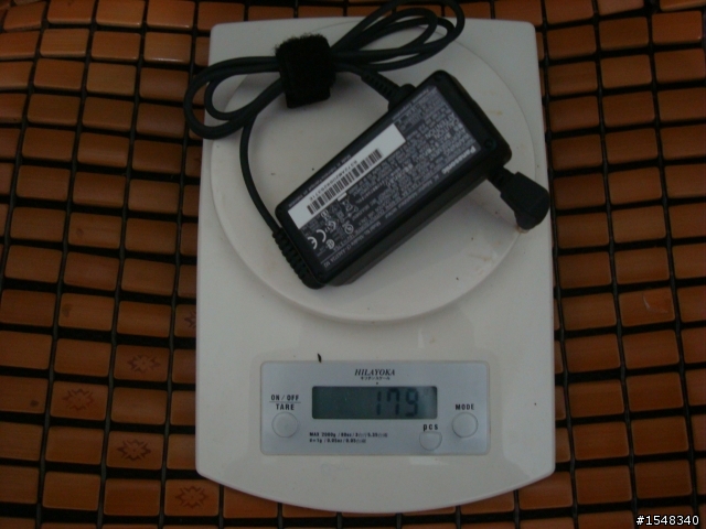 Panasonic CF-W8E 原廠電源線與筆電各項重量實測