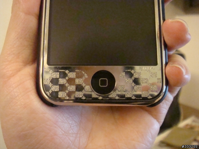 剛買得3gs 有問題....(同場加映sgp 黑底圈圈保護殼及雷射鵰刻貼)