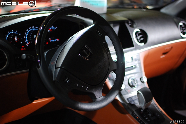 台中車展 LUXGEN SUV 小小心得
