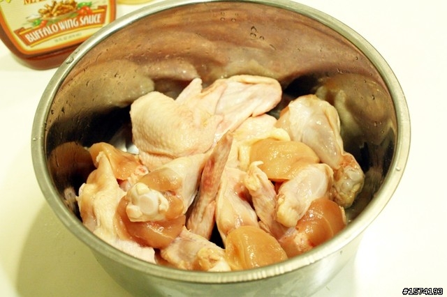 aShLeY美味分享-水牛城辣雞翅 (buffalo wings)
