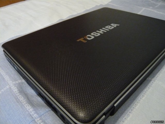 TOSHIBA M900 琥珀金開箱(多圖