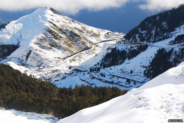 20100117-合歡山主峰雪地騎乘