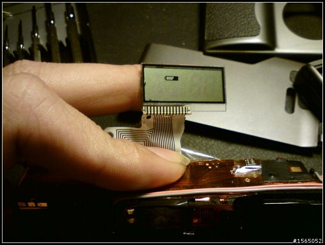 RICOH R1s 液晶淡化 修復記 (DIY)