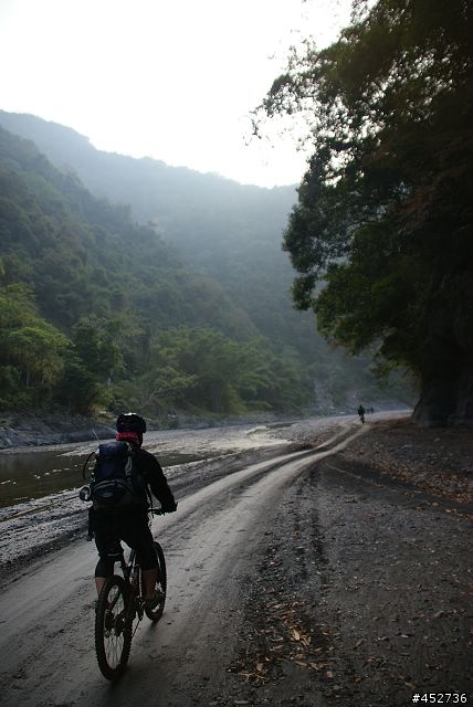來去58公路(武界-巴庫拉斯)探險去