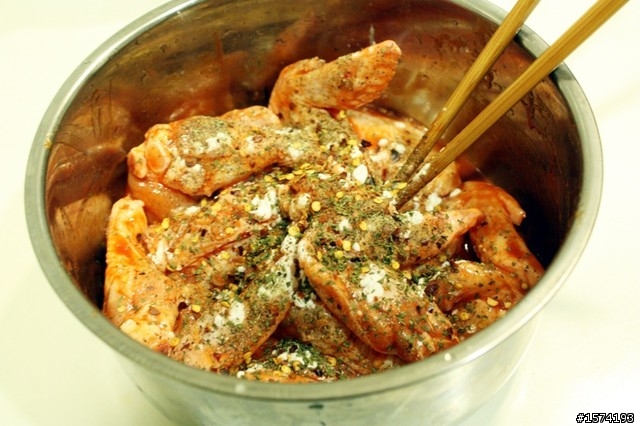 aShLeY美味分享-水牛城辣雞翅 (buffalo wings)