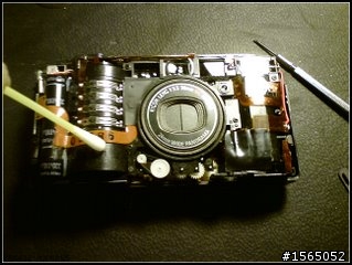 RICOH R1s 液晶淡化 修復記 (DIY)