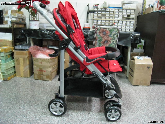 【開箱】Zooper_Waltz 不專業開箱文 《我們的第一台嬰兒車》