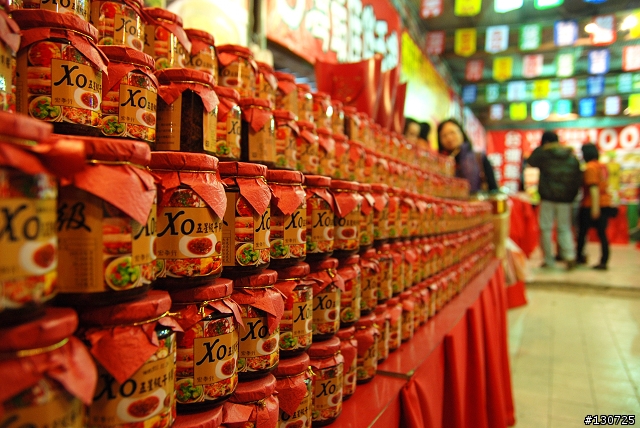 逛年貨大街,可以讓今年趕快過嗎???