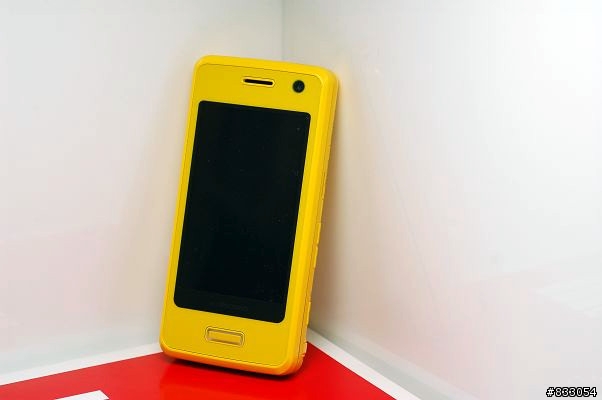 軟解機新生力軍~DOCOMO LG手機L-04A軟解成功小開箱