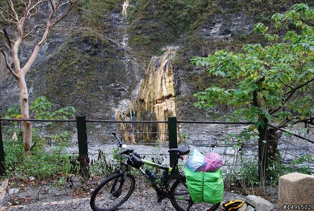 2010/01/01驚嘆連連+驚心動魄--南橫/一個人私奔的旅行