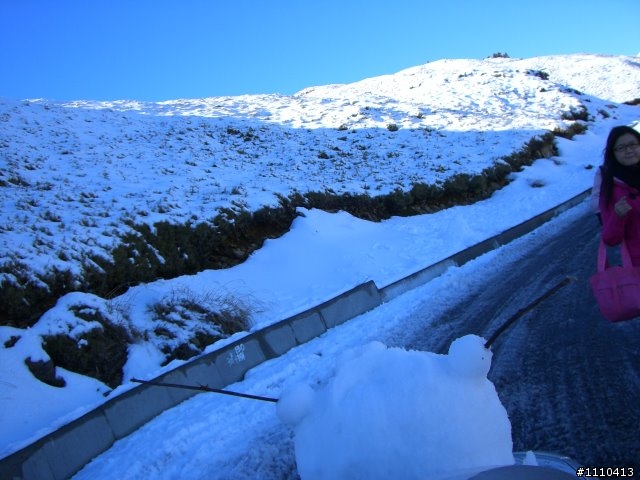 小佛合歡山雪人上車記