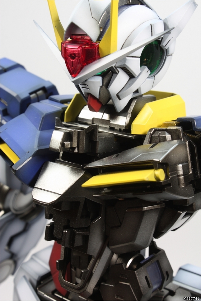 PG 00 本體上色完成!!