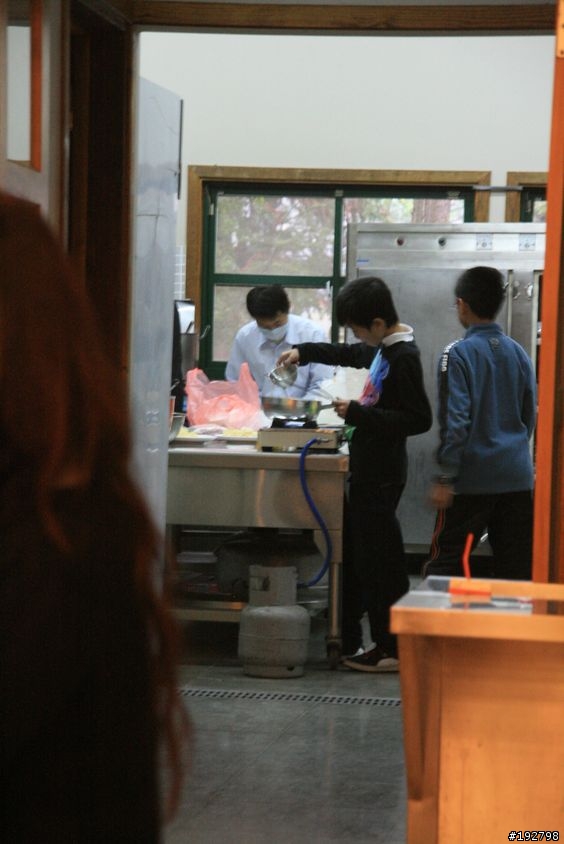 ☆霧鎖山林雲隱天,溪頭賞景練身體☆(二)木造屋~內湖國民小學