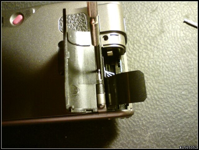 RICOH R1s 液晶淡化 修復記 (DIY)
