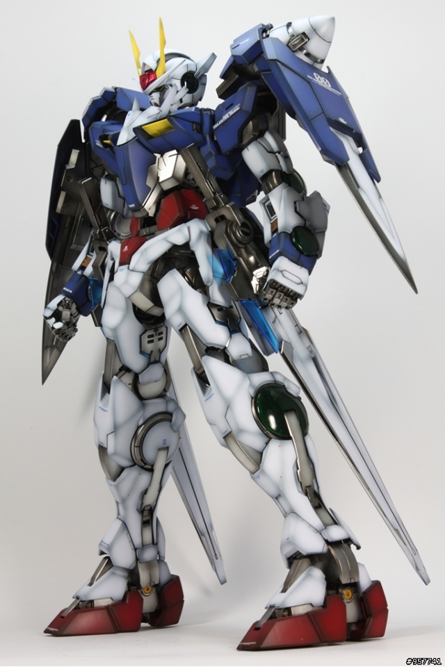 PG 00 本體上色完成!!