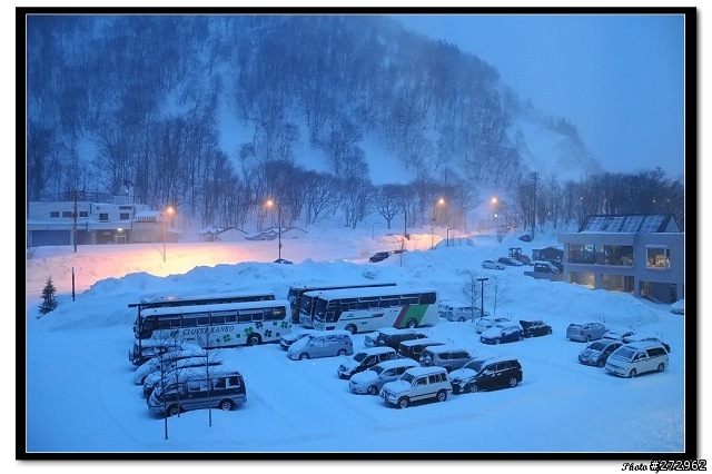 北海道冰天雪地跟團之旅:Day 1 啟程、層雲峽