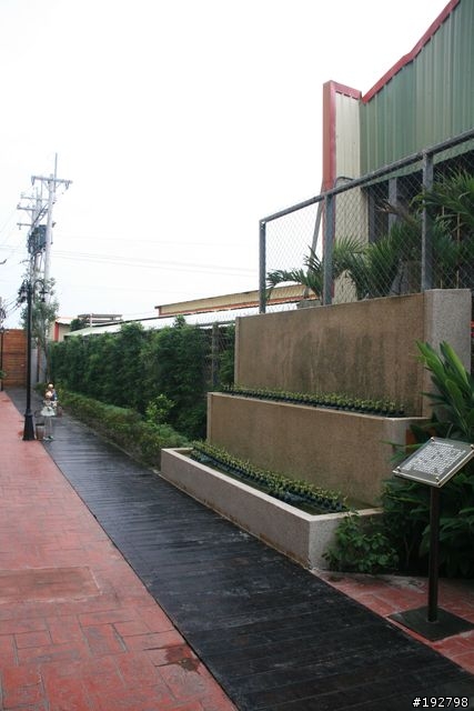 下雨下不完,塞車塞不斷~餓淋古堡之旅=彰化✙中興穀堡✙