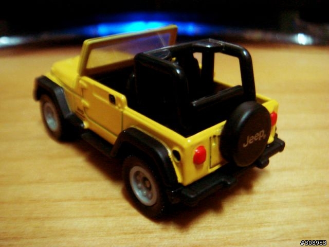 過年與 Tomy 小汽車的相遇 !