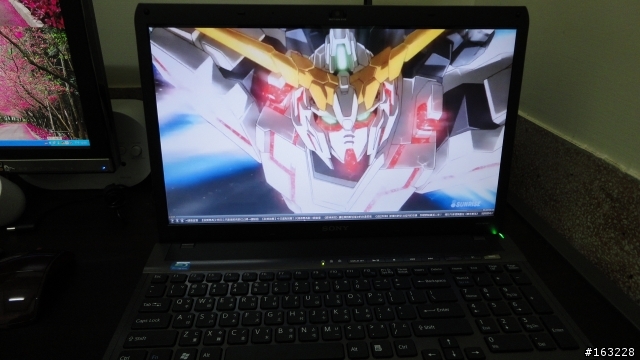 第一次SONY VAIO 開箱文 SONY VAIO VPCF116FW
