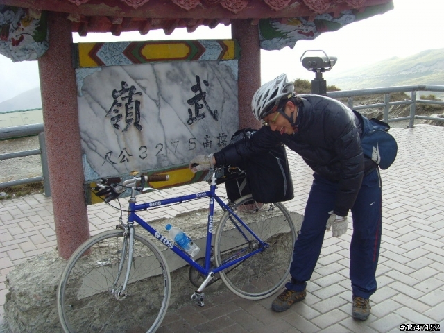 單人單速車環島, 順便轉彎上武嶺