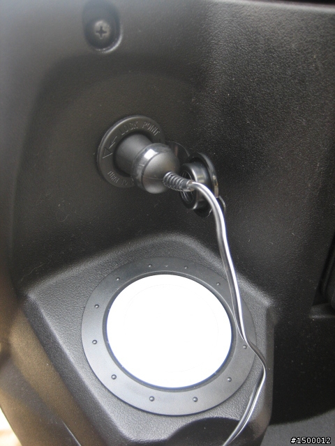 完整度一拜之DIY機車點煙器!!