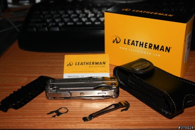 香港來的開箱文 - Leatherman Charge TTi