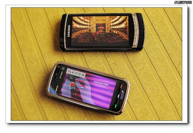 分享入手S60 5th雙傑5800 Navigation Edition鍍烙外框與i8910HD 16G版