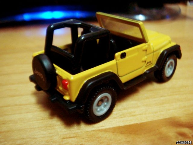 過年與 Tomy 小汽車的相遇 !