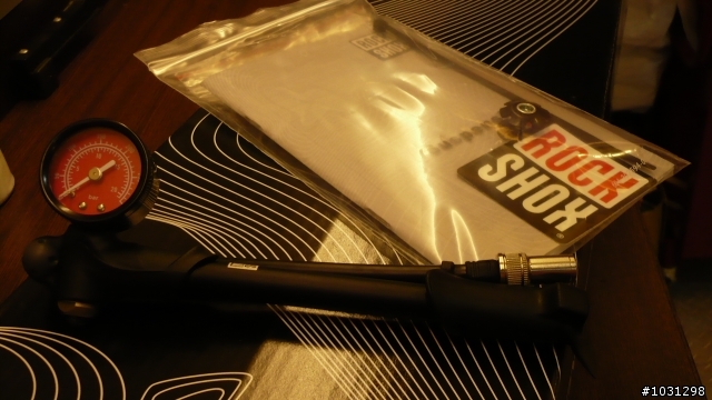 ~開香聞~ ROCKSHOX 10年TOTEM