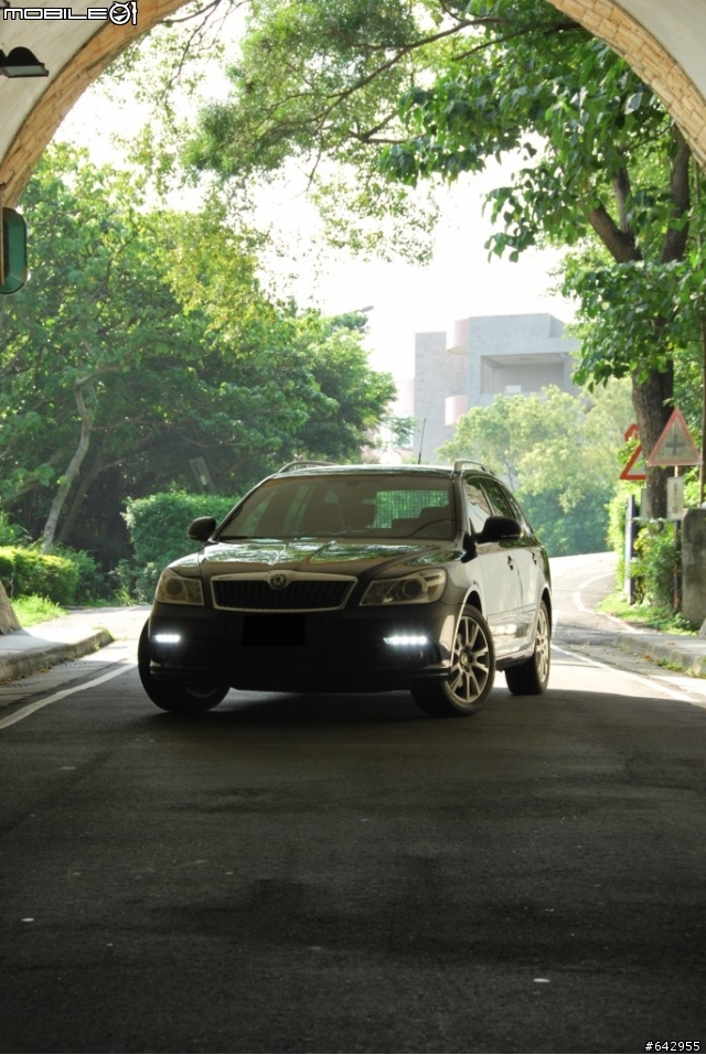 與MY10 SKODA OCTAVIA COMBI RS 的下午茶約會