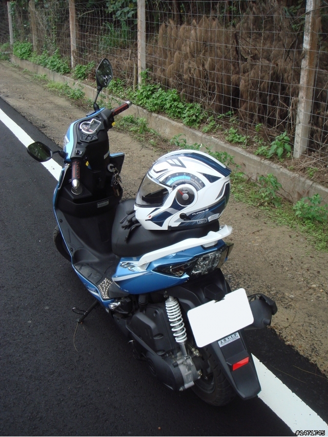 VJR 100 短騎之寒風刺骨也要拍張照