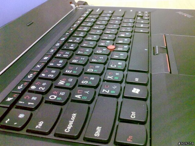 Lenovo Edge 簡單開箱(含效能測試)~~~~~~~~~~~~~~