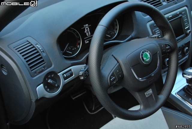 與MY10 SKODA OCTAVIA COMBI RS 的下午茶約會