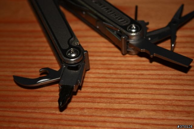 香港來的開箱文 - Leatherman Charge TTi