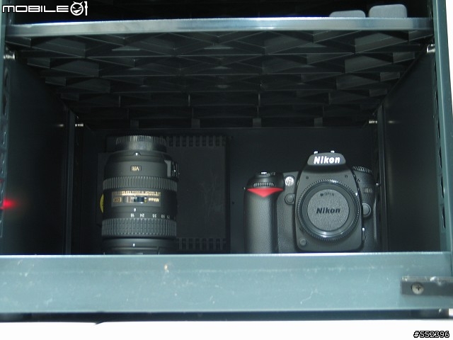 有點過時的D90+18-200mm開箱文XD