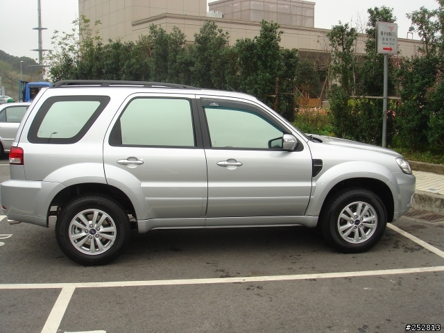 開箱補照~交車囉2010/2月Escape XLT 新世紀銀