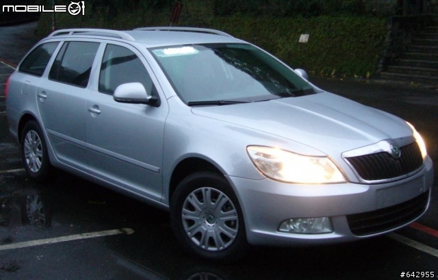 與MY10 SKODA OCTAVIA COMBI RS 的下午茶約會