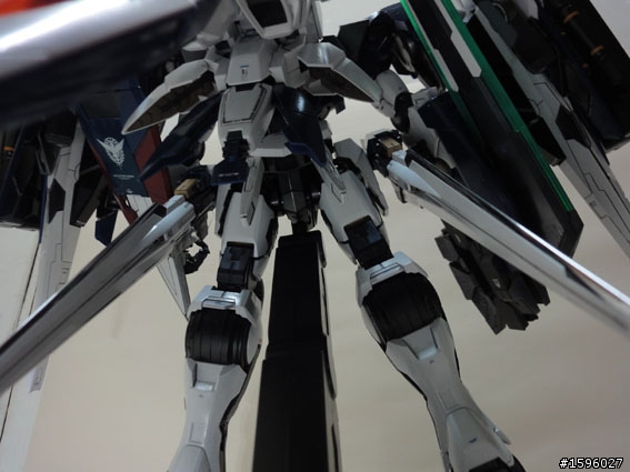 鋼彈 00 pg 1/60 曠日費時 嘔心瀝血 終於完工!!!(2月23日更新)