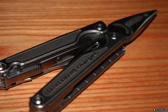 香港來的開箱文 - Leatherman Charge TTi