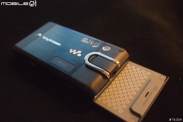 大起大落的三溫暖開箱 !! Sony Ericsson W995