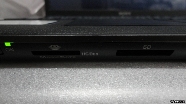 第一次SONY VAIO 開箱文 SONY VAIO VPCF116FW
