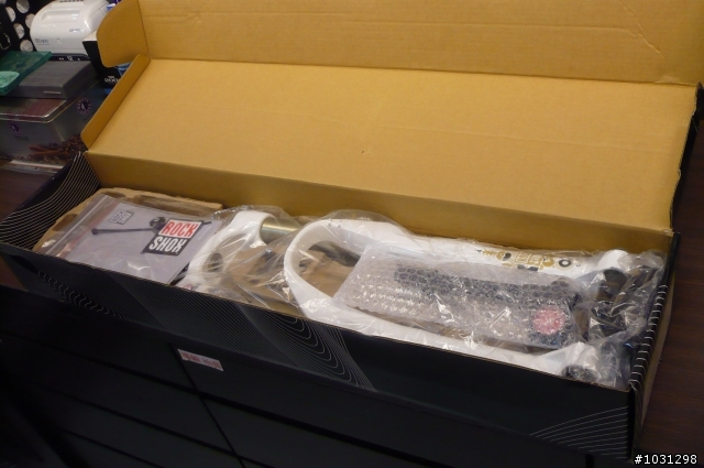 ~開香聞~ ROCKSHOX 10年TOTEM