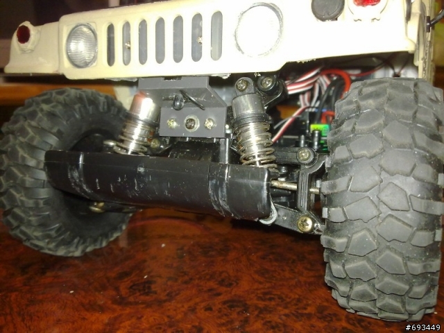 Tamiya 1/12 Hummer (2/26更新,有影片)前固定機構,後備胎架完成~!