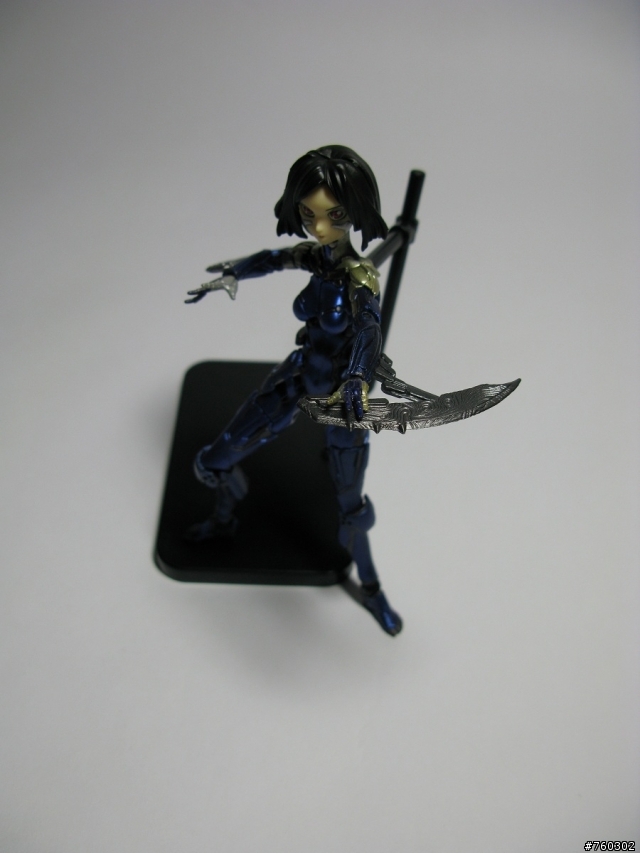 【不負責任評論與分享】《銃夢》無比例書玩可動FIGURE─凱麗