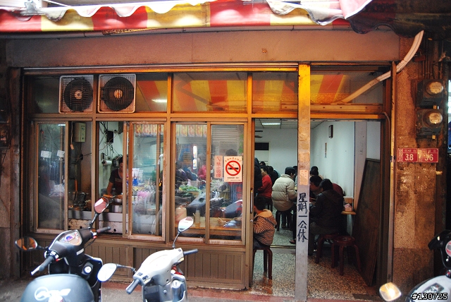 忠貞市場櫻花,無名米乾,隱藏版外省婆婆臘肉行