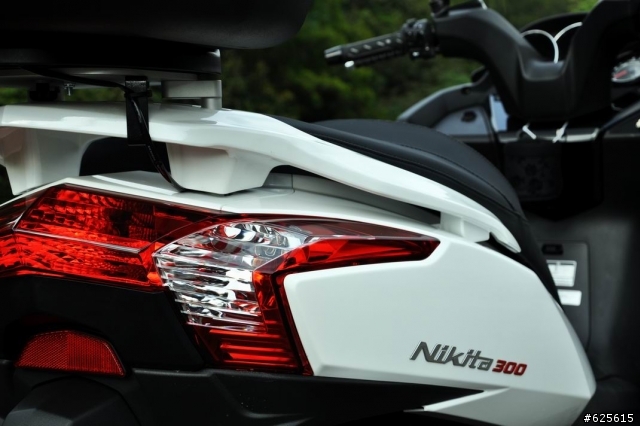 NIKITA 300i開箱&重機換車記FZ6N->GSX1400->NIKITA300