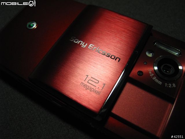 Sony Ericsson Satio 下毒寫真